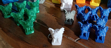 The Pink Pigs Keychains Green 3D printed Flying pig with Gargoyle wings Keychains xxs